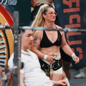 Jessica Kallaga-Götze bei den German Open 2025 Weighted Calisthenics